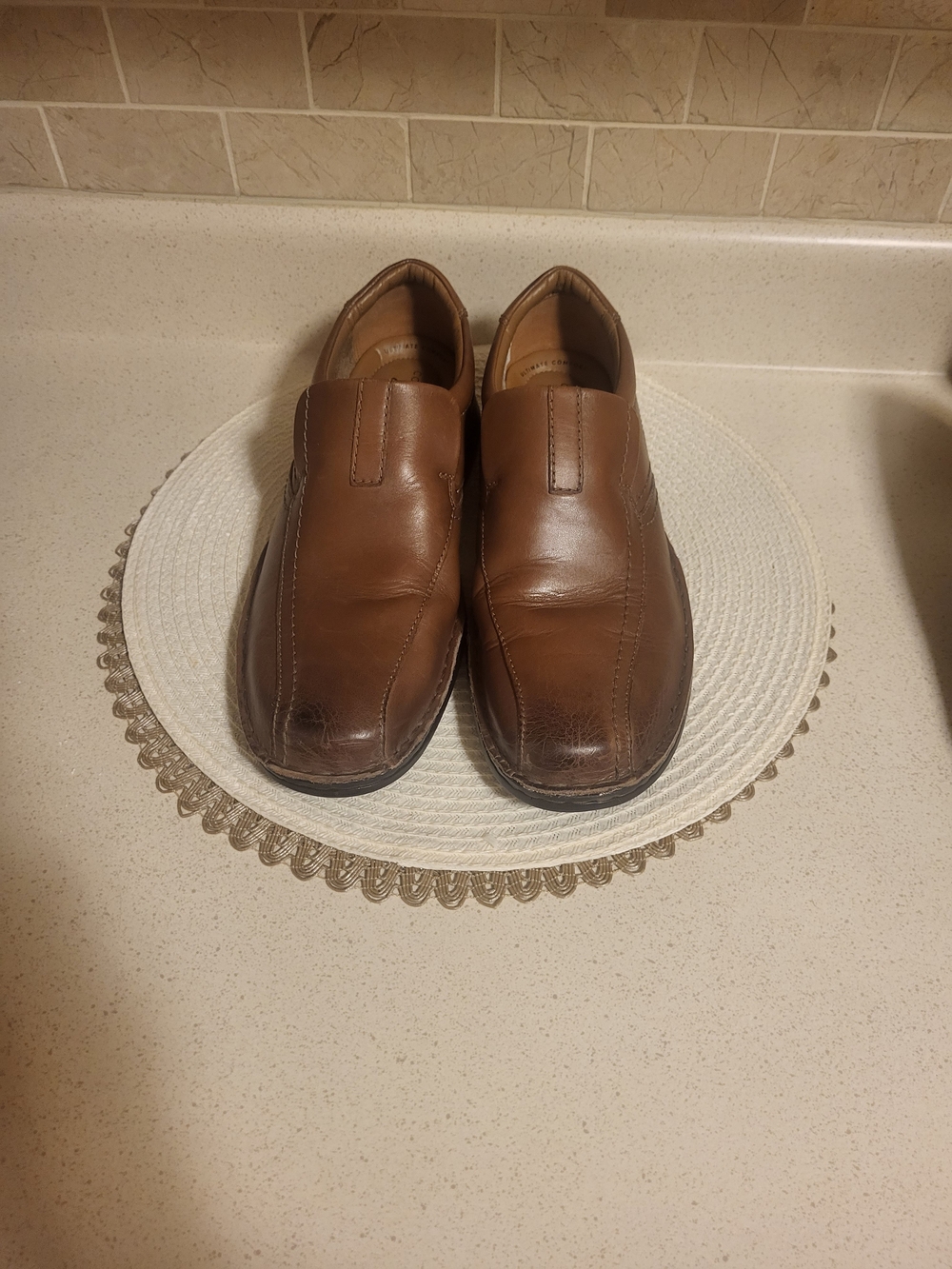 Clarks Collection Men's Brown Leather Slip-On Sz. 8.5 Loafers
